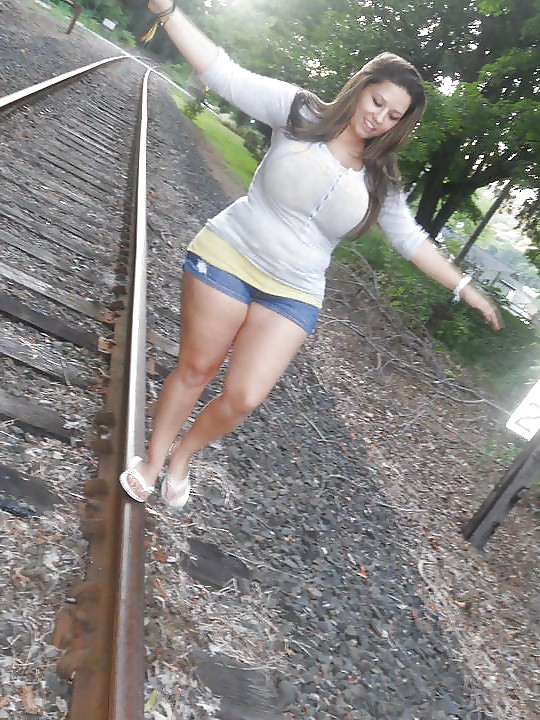 Chubby Godesses (16) - 04.02.12 porn pictures