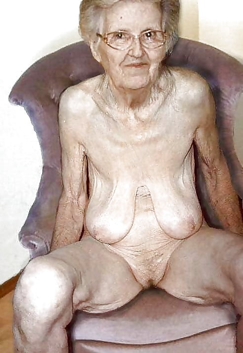 Mature Big Tits Lovers - Very old women naked in groups pictures. very old ...