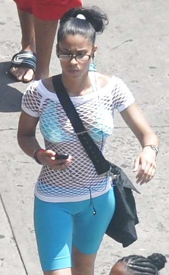 Harlem Girls in the Heat 198 New York See Through Shirt porn pictures