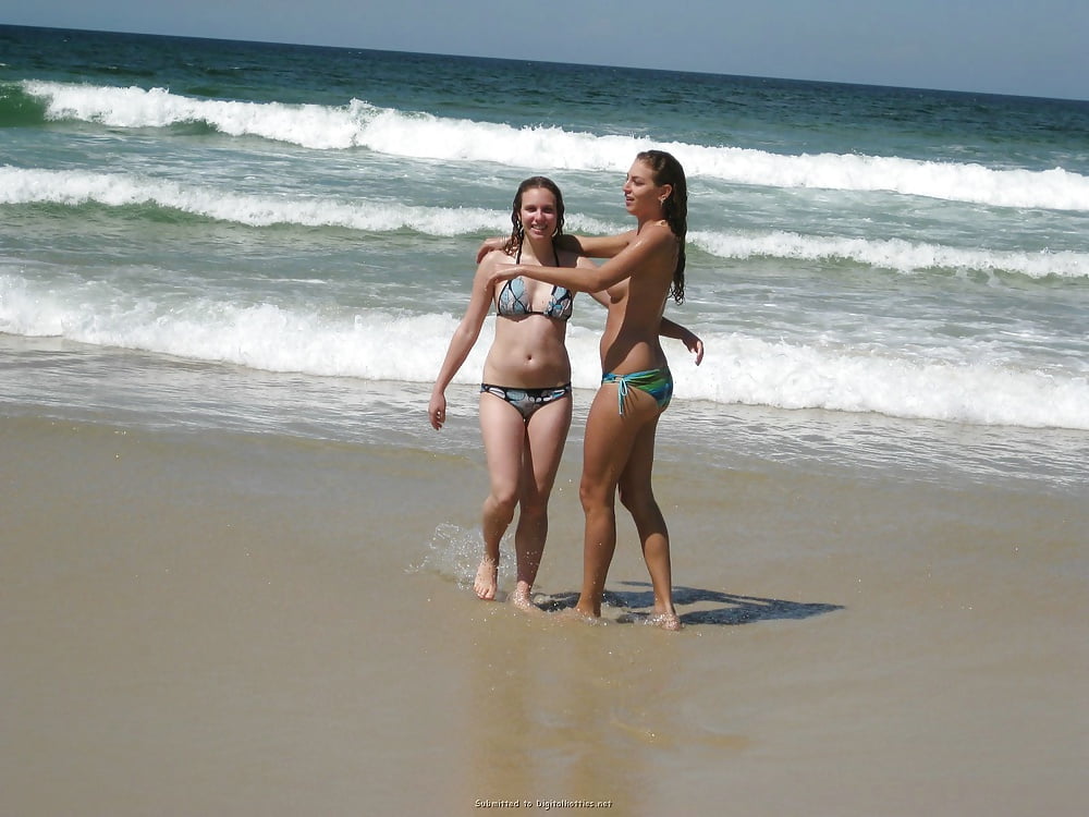 Random girlfriends: at the beach porn pictures