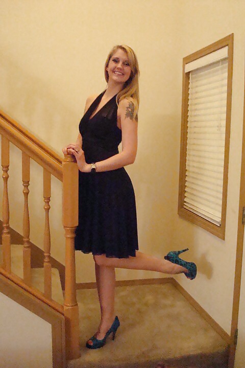 Stupid slut 6 porn pictures