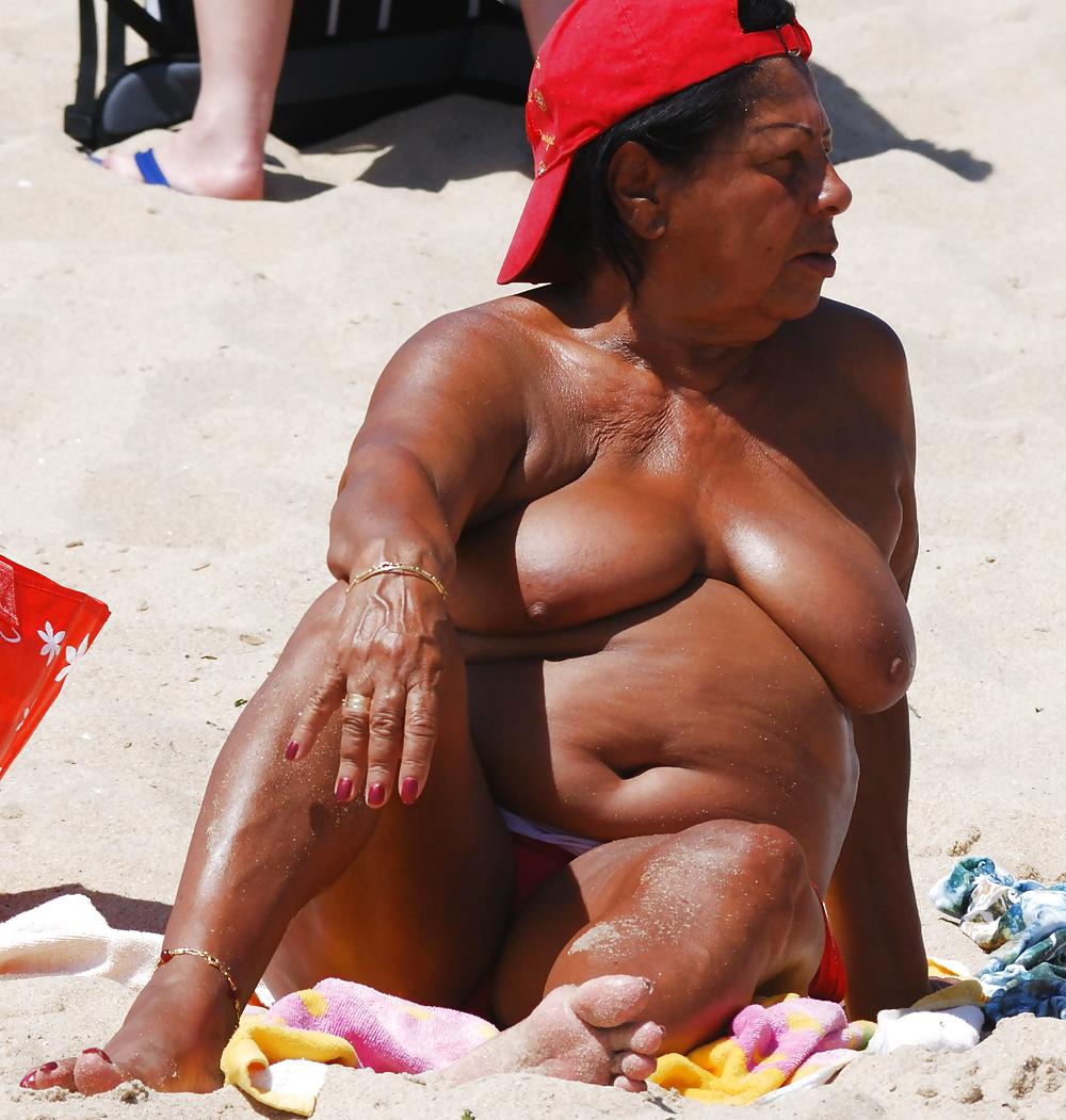 Older women sunbathing. porn pictures