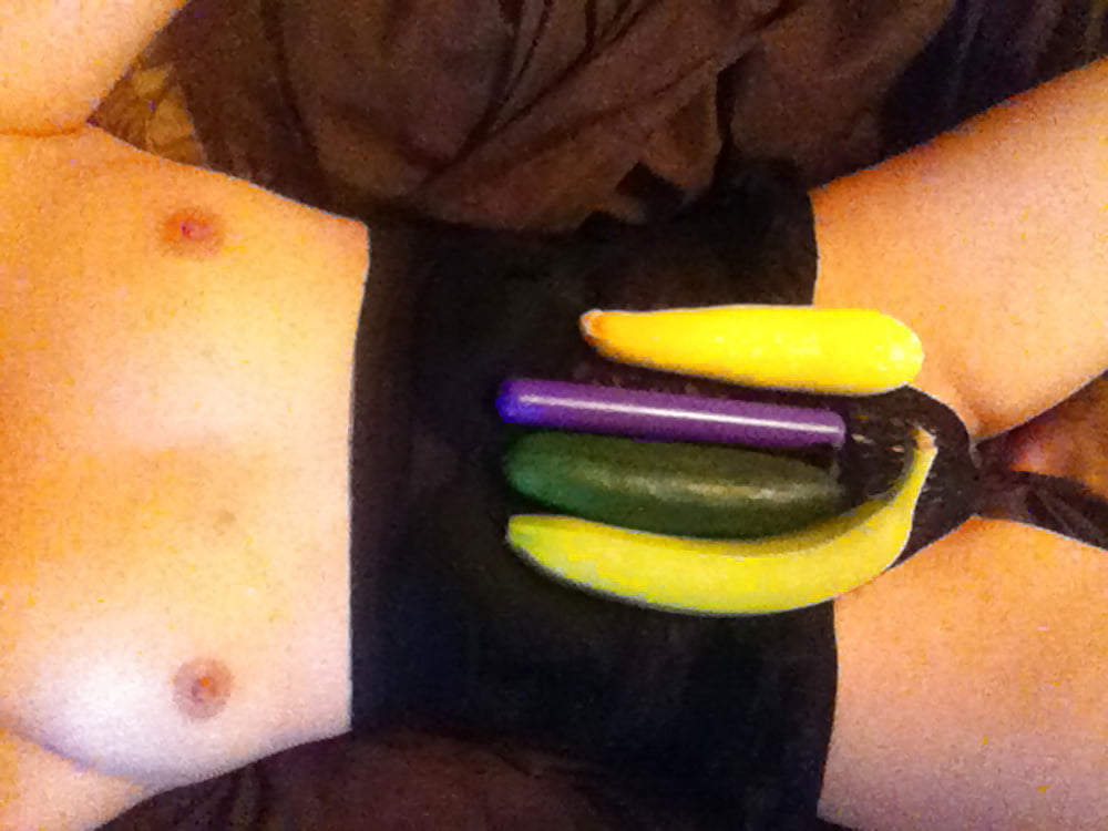 Inked Redhead Slut porn pictures