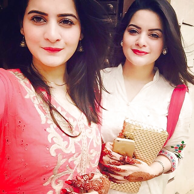 Double Dose of Indian Curry Cunts porn pictures