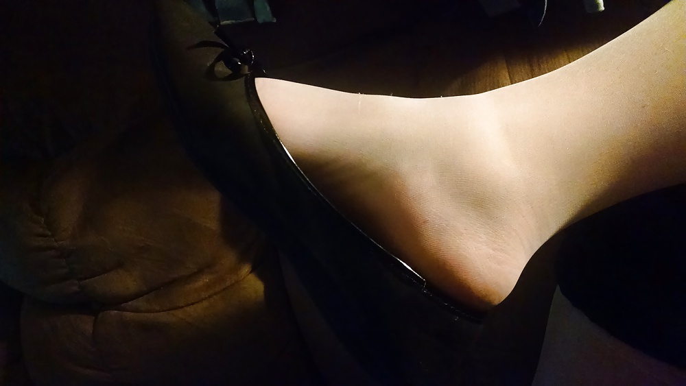 Wife's PantyHose Nylons with and without shoes porn pictures