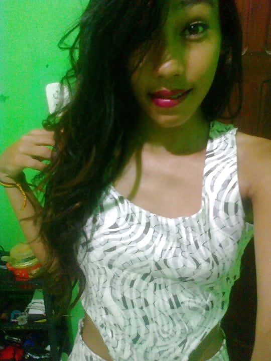 Cris moreninha magrinha  linda tesuda porn pictures