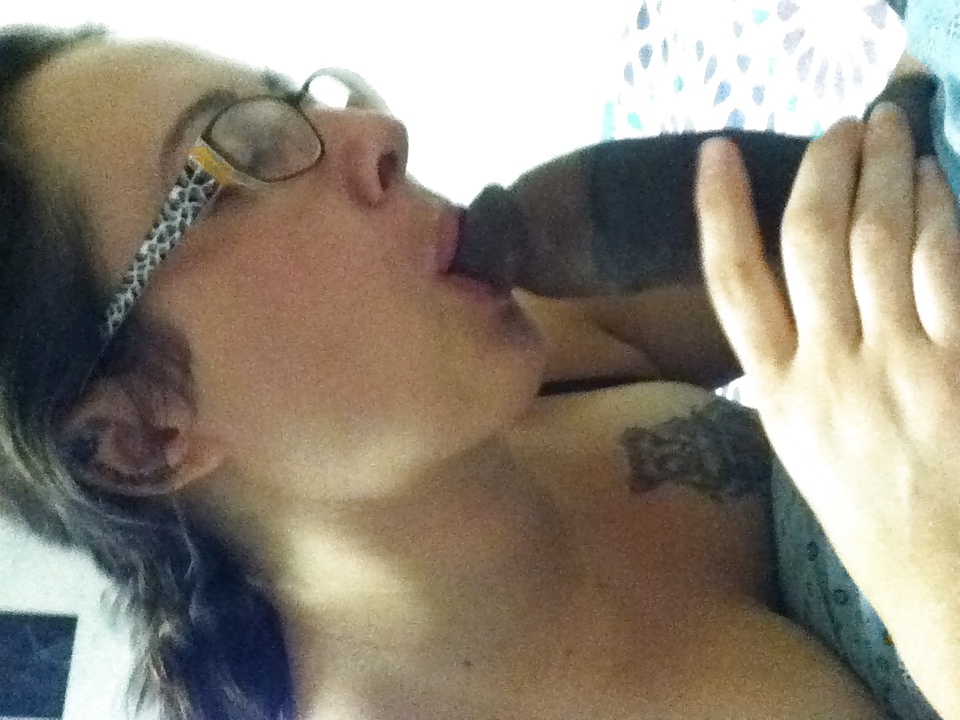 My Wife Sucking my Cock porn pictures