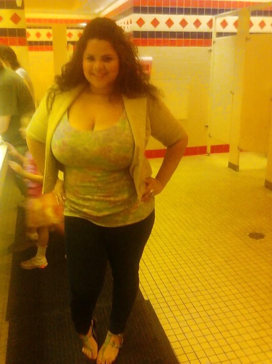 SmutDates User ID:  GeileXXX porn pictures