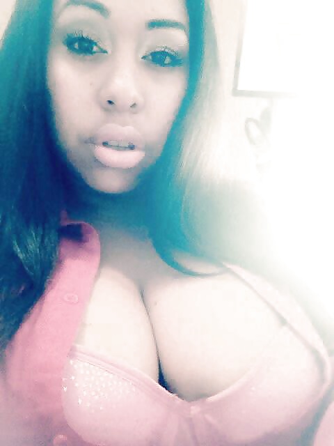 Slutty Facebook friends 3 porn pictures