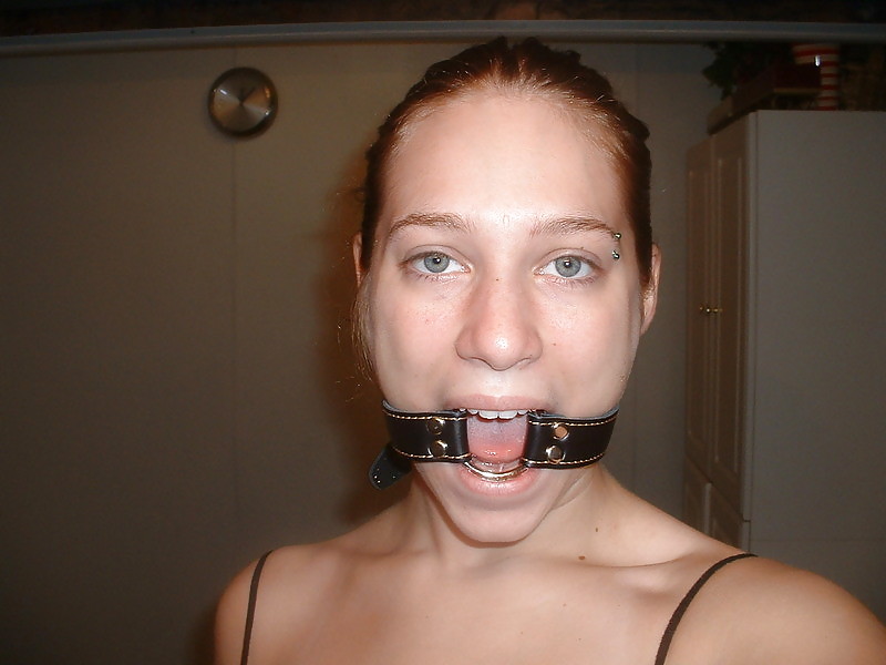 Busty & Serious porn pictures