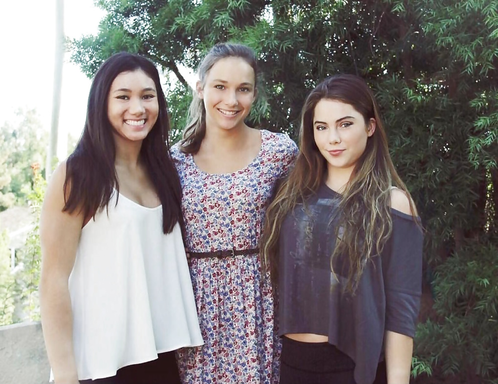 Who do you take home? You can only choose one! 5 porn pictures