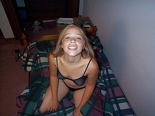 Cute Blonde Teen porn pictures