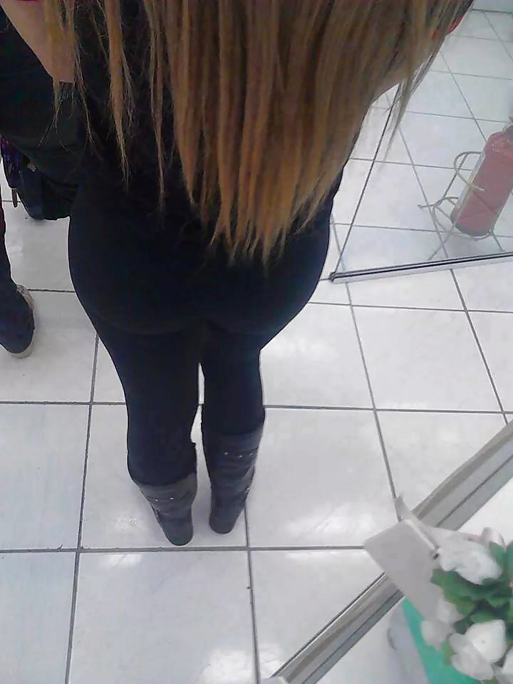 Croatian asses. porn pictures