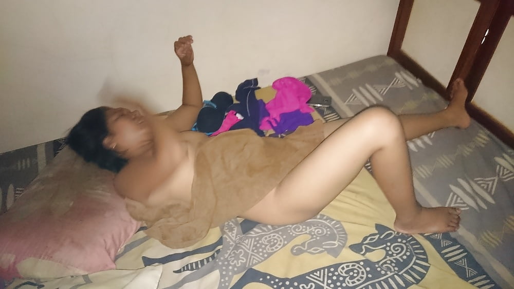 Indonesia - ML memek gadis porn pictures