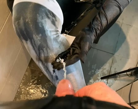 black and white pissing and blowjob         