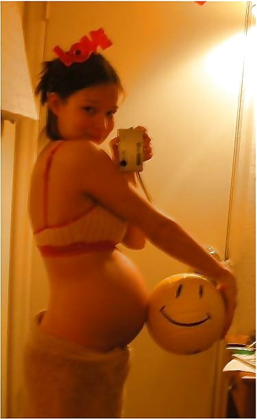 Pregnant Teen Babes porn pictures