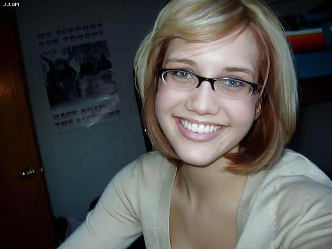 Fantastic blonde chick with glasses. porn pictures