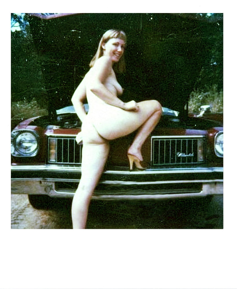 Whores Automobile Club - 50 Photos 