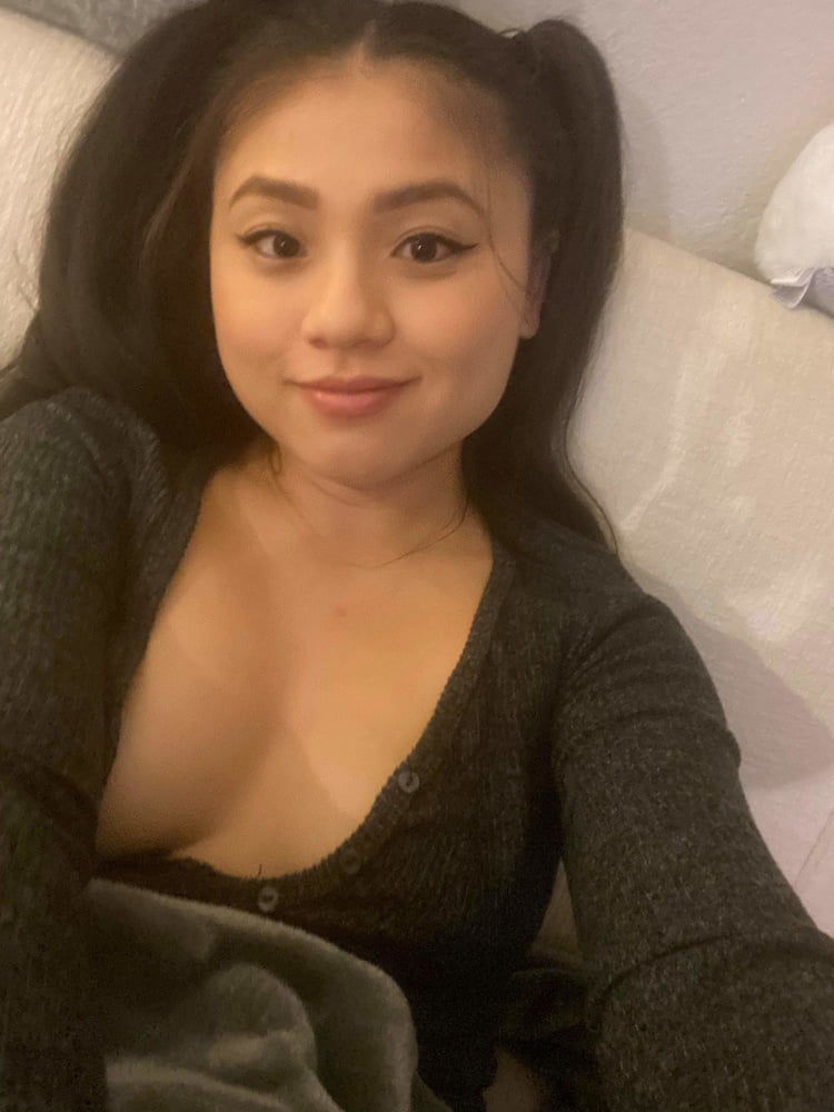 Thicc Asian Chick Likes Facials - 59 Photos 