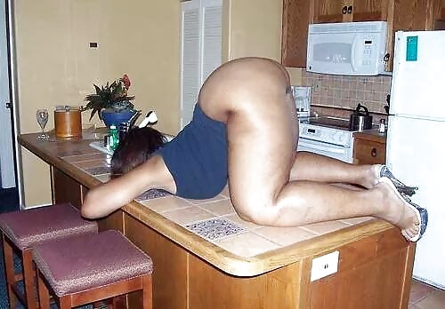 ITS JUST SUMTHIN ABOUT ASS IN THE KITCHEN VOL.17 porn pictures
