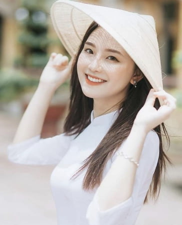 vietnam have best school uniform in the world aodai         