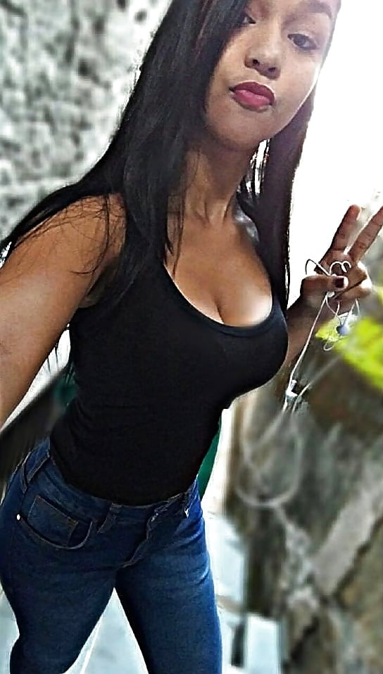 Emily Peitudinha Gostosa do Face porn pictures