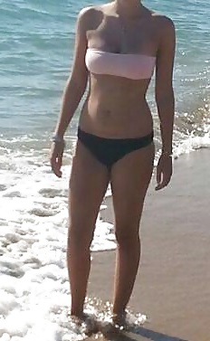 New girlfriend 18 yo at the beach ITALIA porn pictures