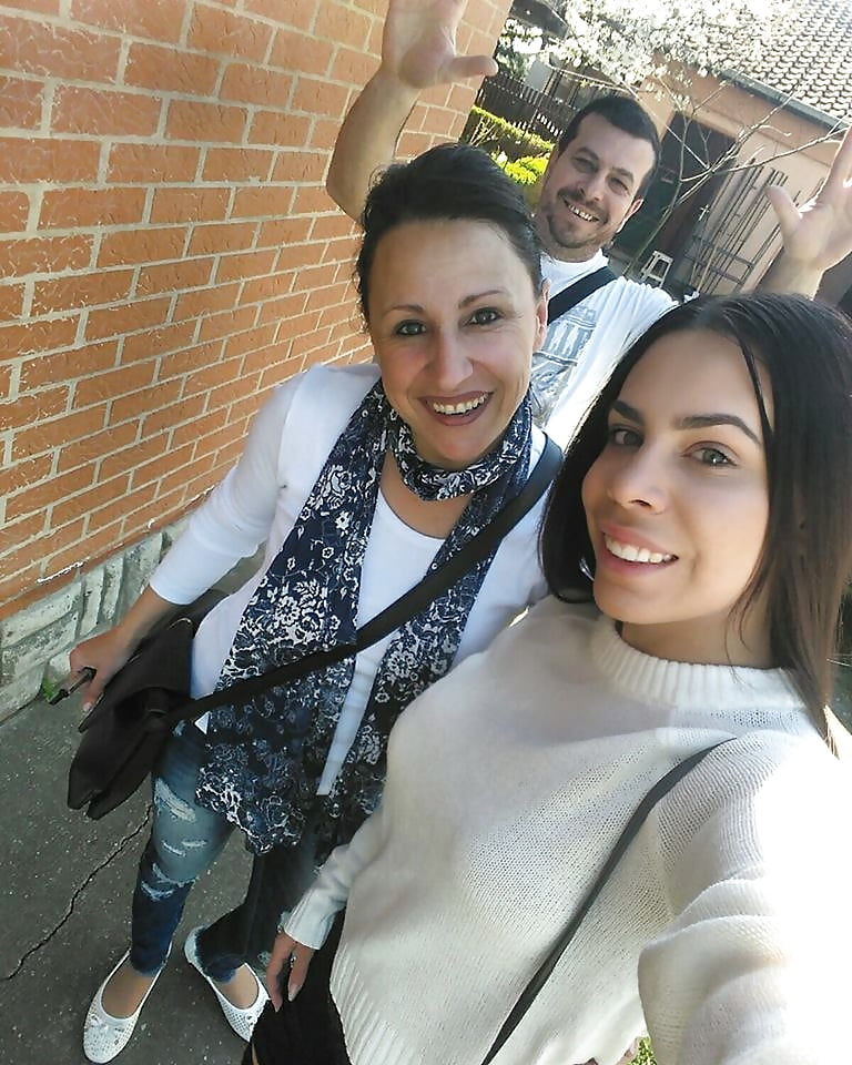 komsinica Nela milf porn pictures