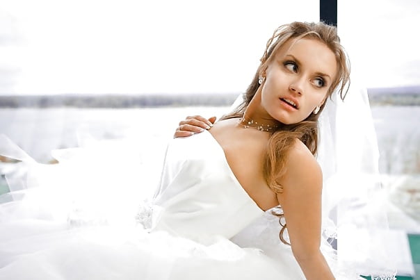 Under Wedding Dress porn pictures