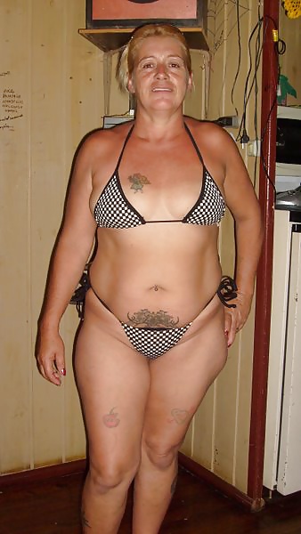 Milfs And Matures. porn pictures