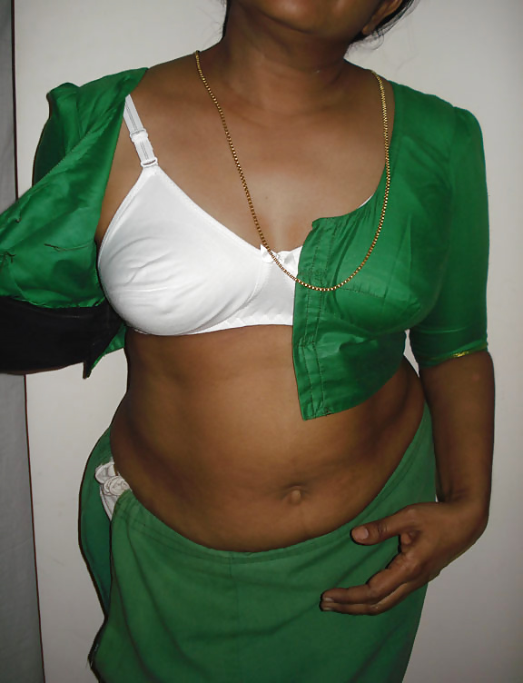 Nice Looking Desi Indian Revealing Herself