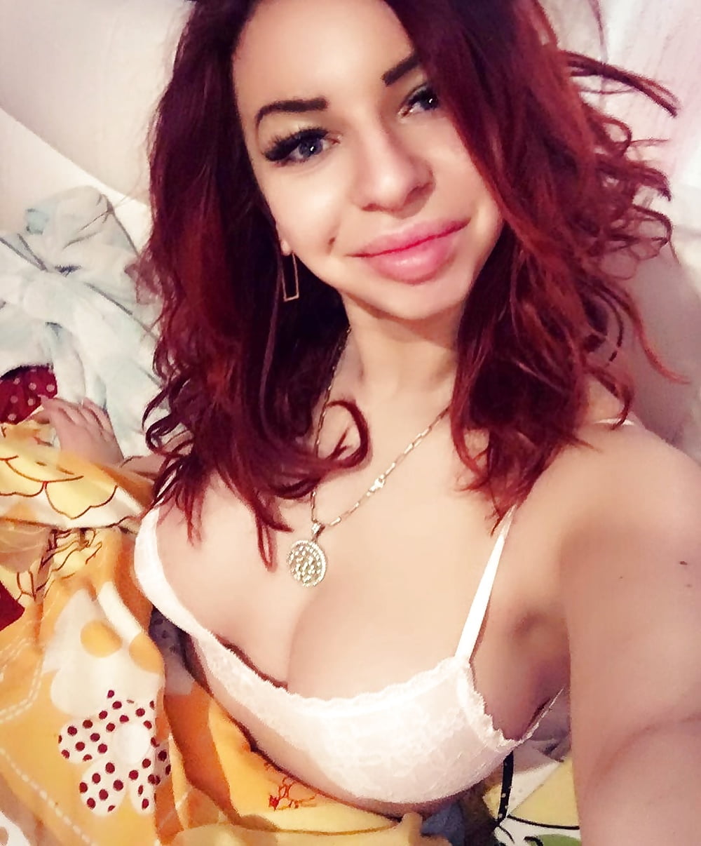 Romanian Teen Slut Anica M 2 porn pictures