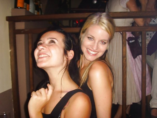 Sexy Facebook Girls porn pictures