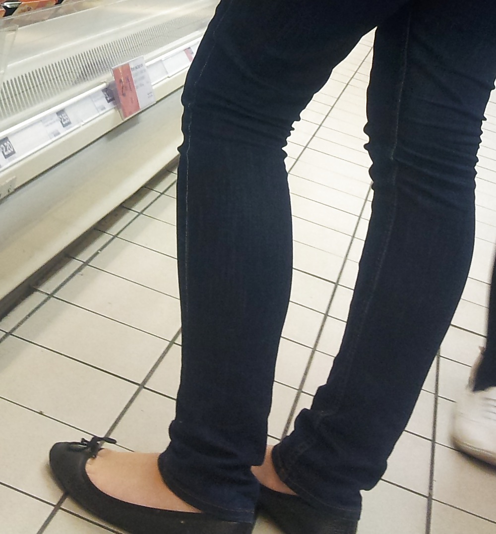 Candid Ballet Flats porn pictures
