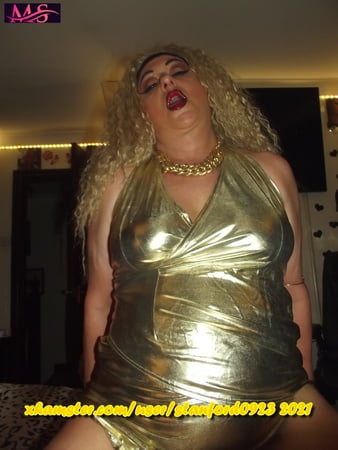 pure gold whore         