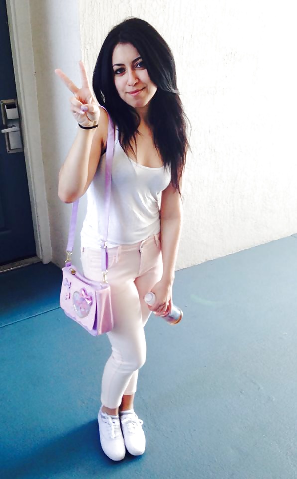 Petite Girl porn pictures