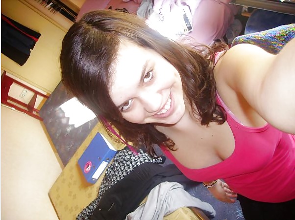 Horny bitches porn pictures