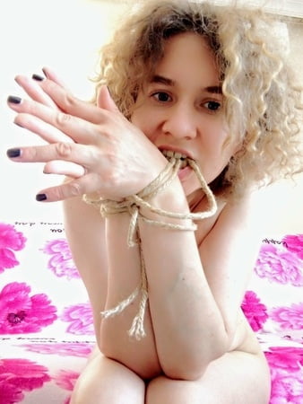 selina bell free photos         