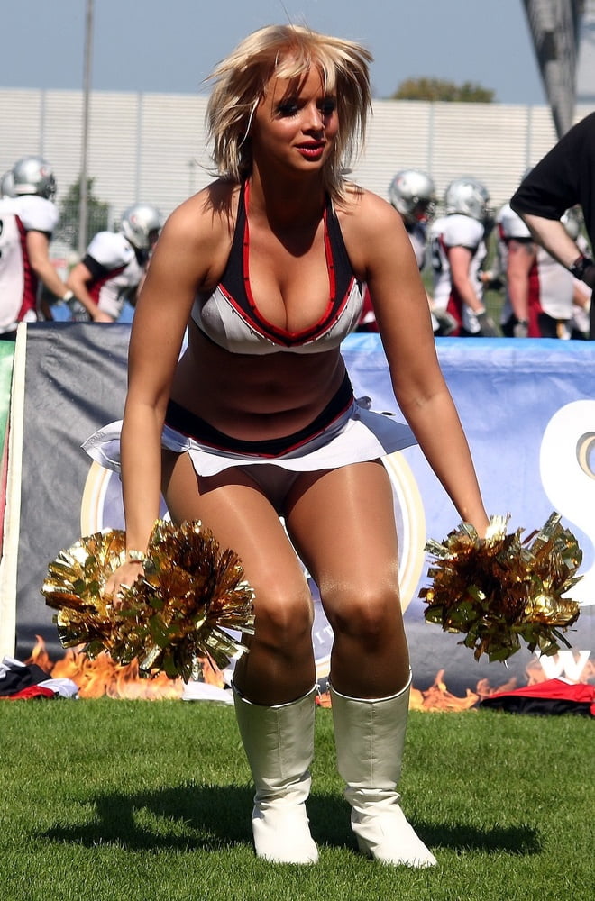 European Cheerleaders in Pantyhose Part 1 - 50 Photos 