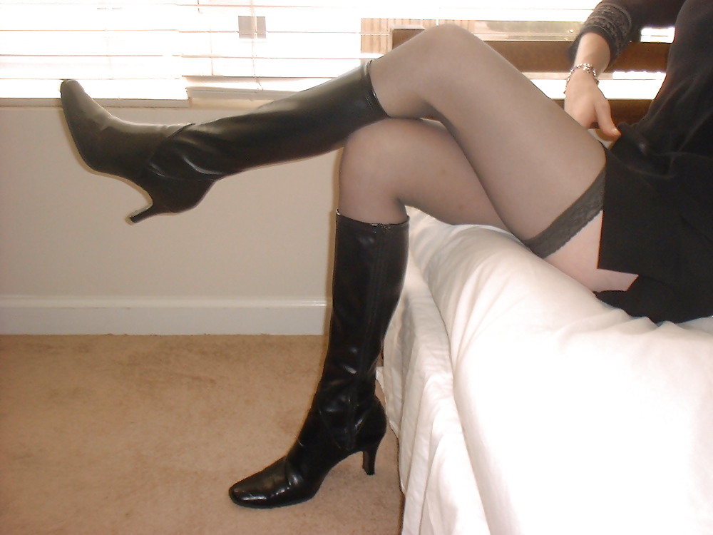 knee high boots porn pictures
