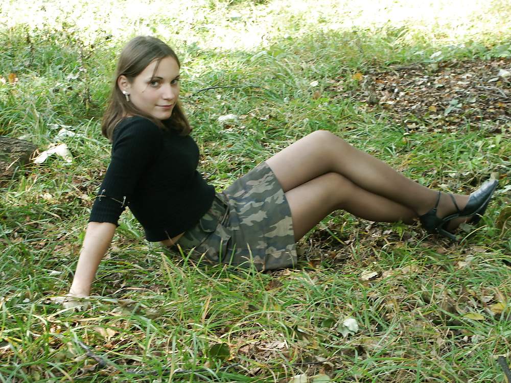 Cute Russian Teen in Pantyhose porn pictures