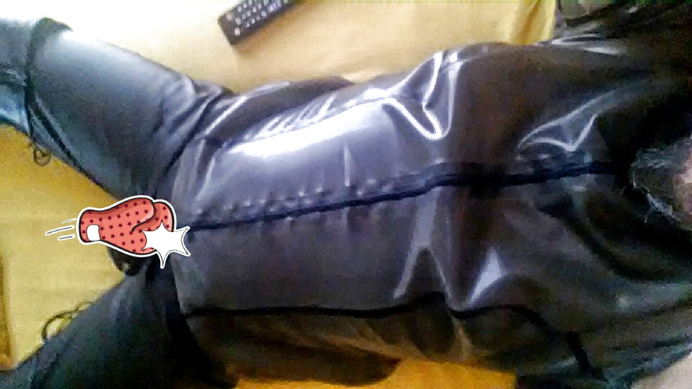 Schwanger Schulmaedchen Latex Doggystyle