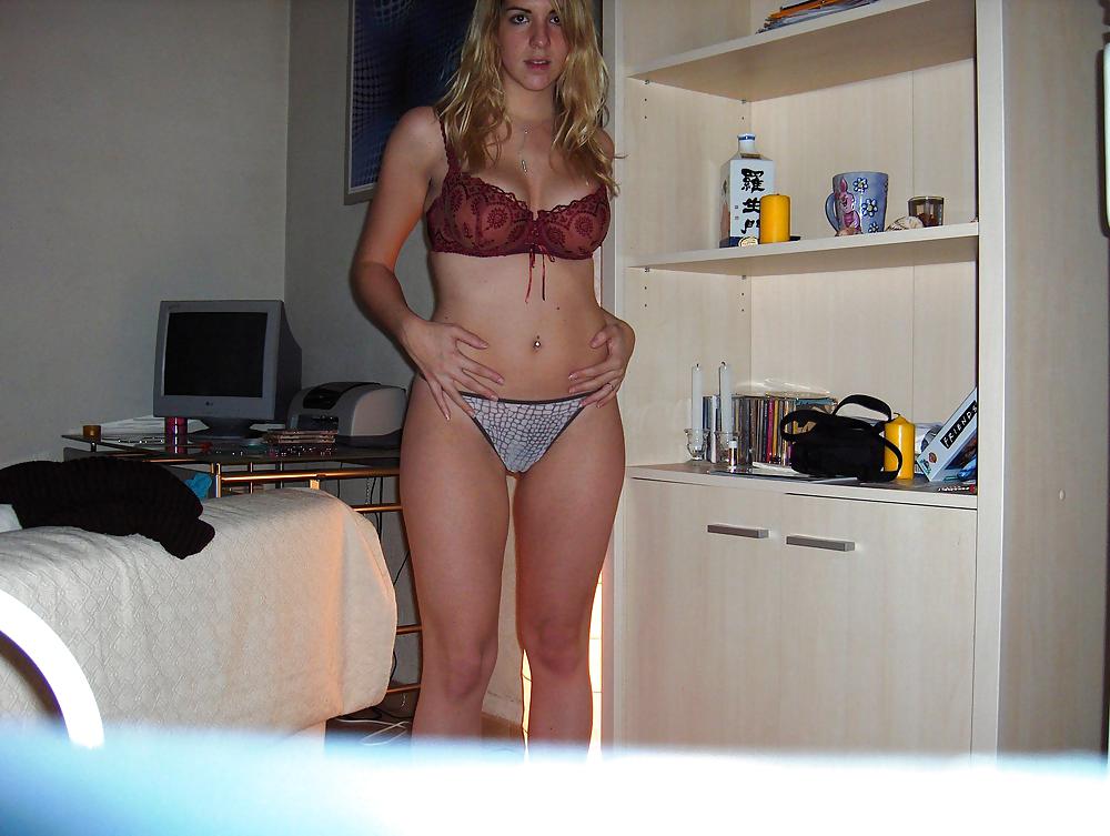 MANDY - Hot blonde Amateur Slut porn pictures