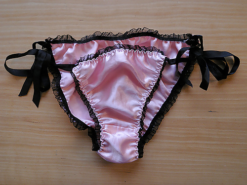Panties from a friend - pink porn pictures