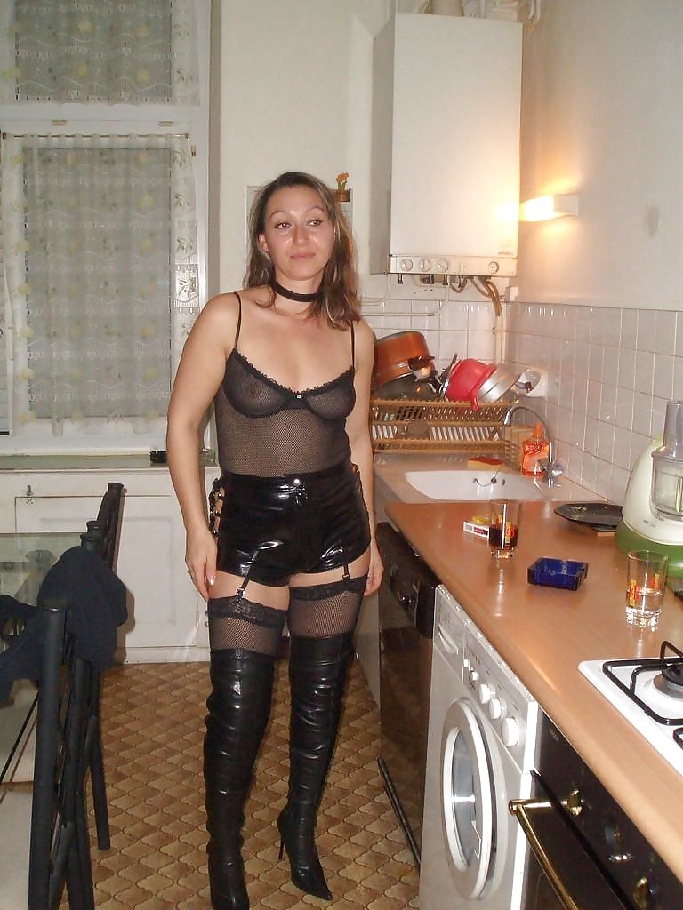 Women in Latex and some whit strap-on porn pictures