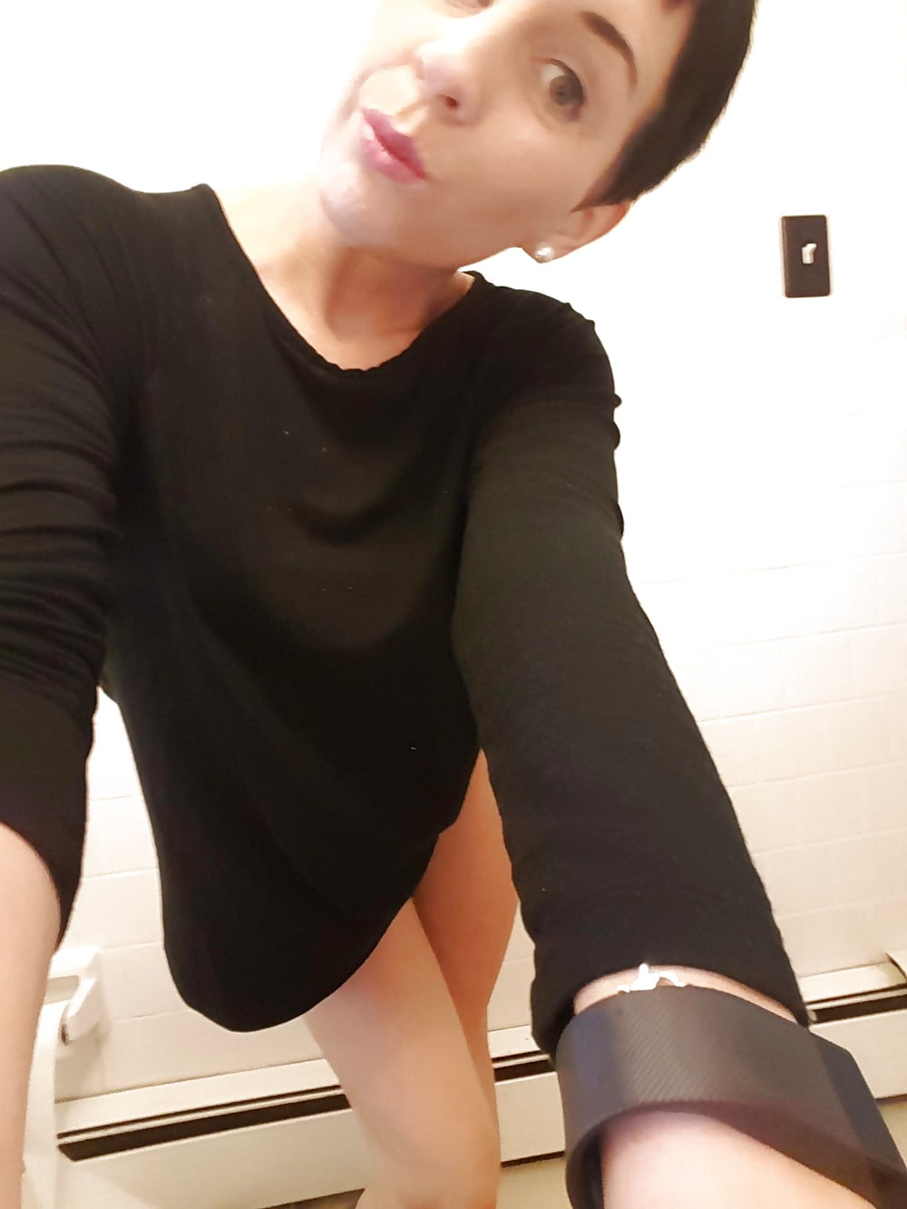 Young Slut Vanessa SoIll porn pictures