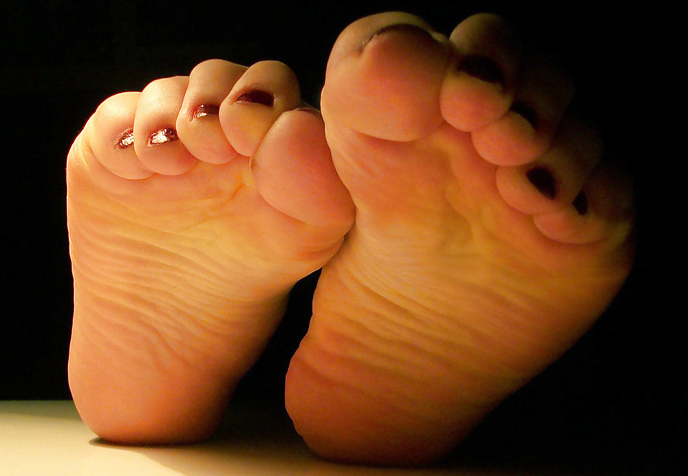 Lynette's Soles n Toes porn pictures