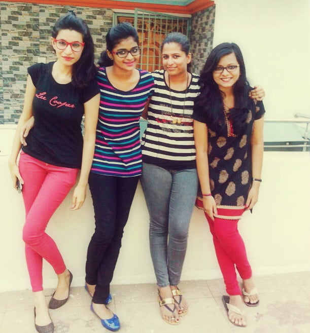 Hot Indian Babe Sexy Thighs porn pictures