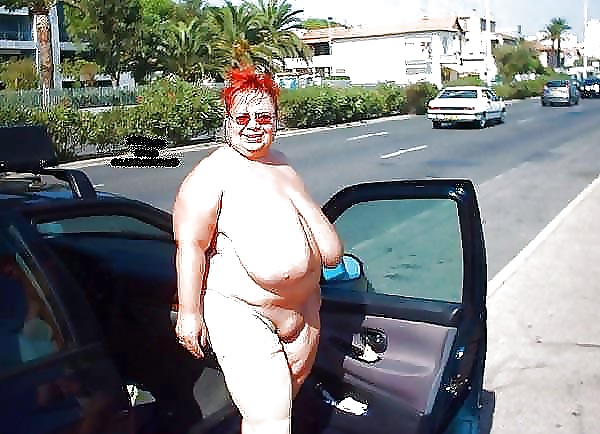 Huge grannies #3 porn pictures