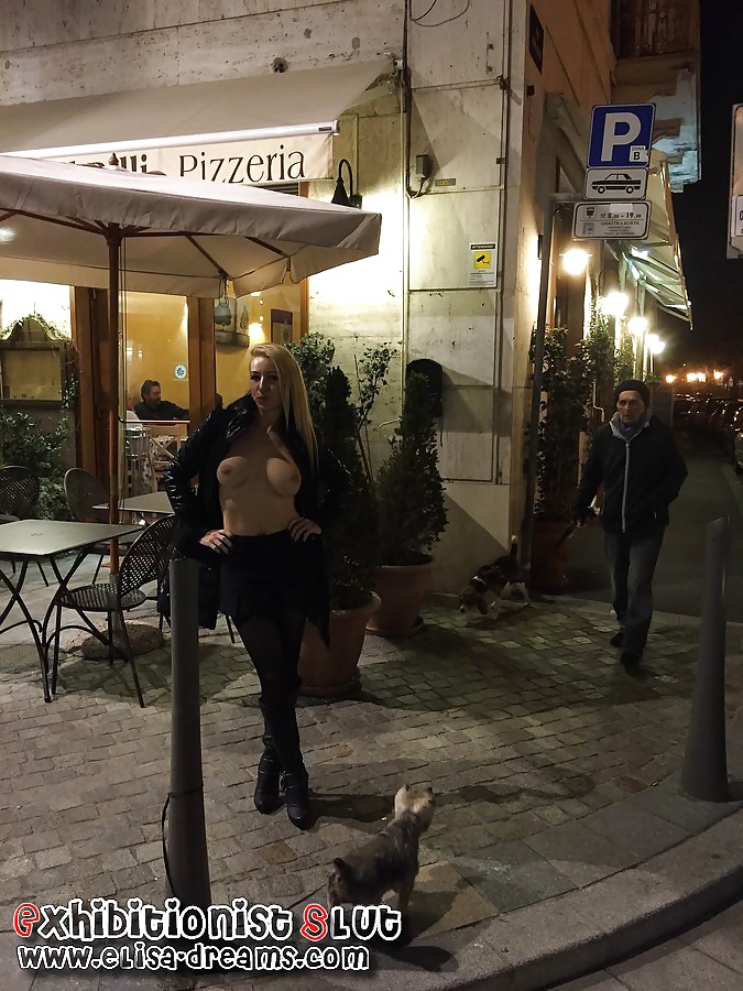 Flashing naked in public in Italia porn pictures